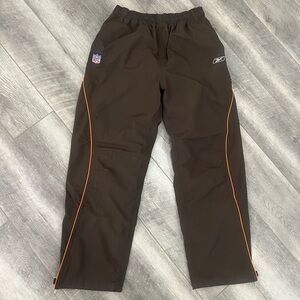 NFL Team Apparel Reebok Men’s Cleveland Browns Warm-Up Sideline Pants.